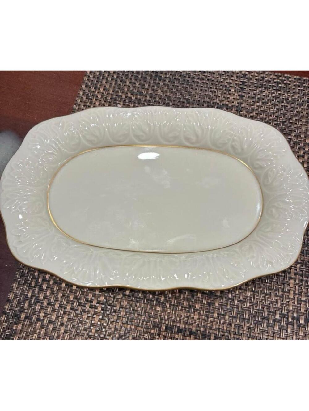 Lenox cottage serving platter with 24k gold trim
